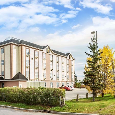 Super 8 By Wyndham Calgary/Airport Hotel Exterior foto